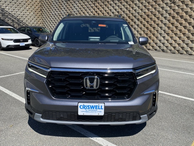 new 2025 Honda Pilot car, priced at $49,842