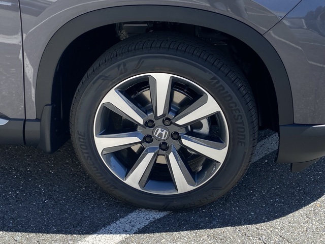 new 2025 Honda Pilot car, priced at $49,842