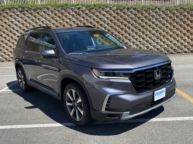 new 2025 Honda Pilot car, priced at $49,842