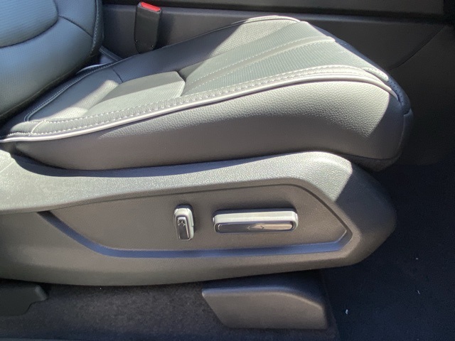 new 2025 Honda Pilot car, priced at $49,842