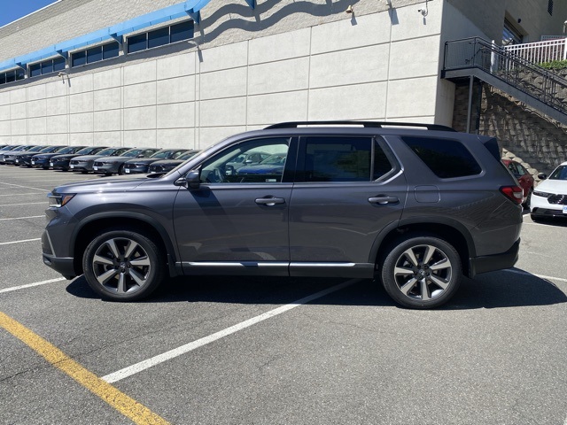 new 2025 Honda Pilot car, priced at $49,842