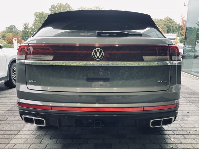 used 2024 Volkswagen Atlas Cross Sport car, priced at $41,500