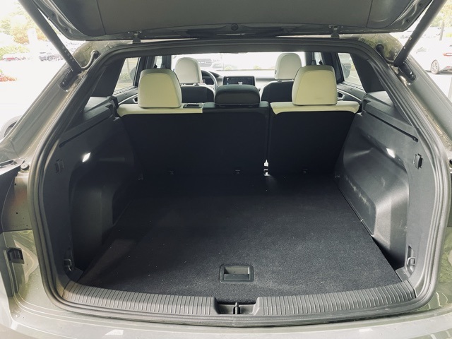 used 2024 Volkswagen Atlas Cross Sport car, priced at $41,500