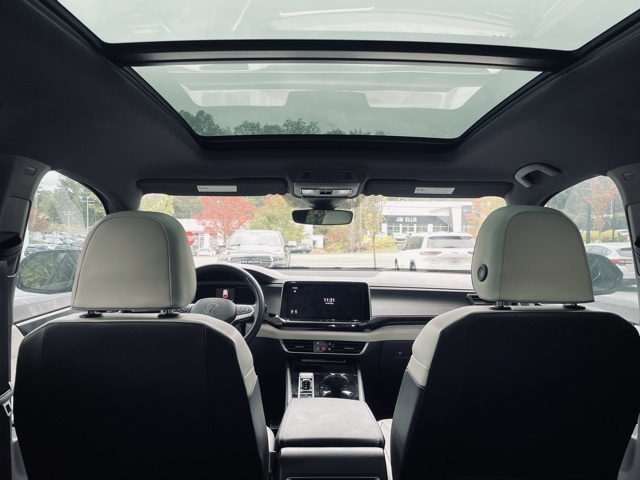 used 2024 Volkswagen Atlas Cross Sport car, priced at $41,500