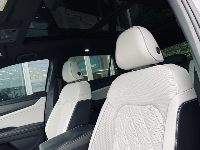 used 2024 Volkswagen Atlas Cross Sport car, priced at $41,500