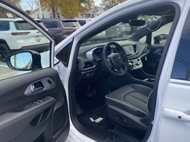 new 2026 Chrysler Pacifica car, priced at $42,200