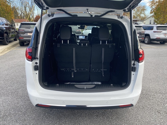 new 2026 Chrysler Pacifica car, priced at $42,200