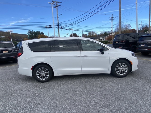 new 2026 Chrysler Pacifica car, priced at $42,200