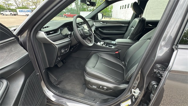 new 2025 Jeep Grand Cherokee L car, priced at $50,643