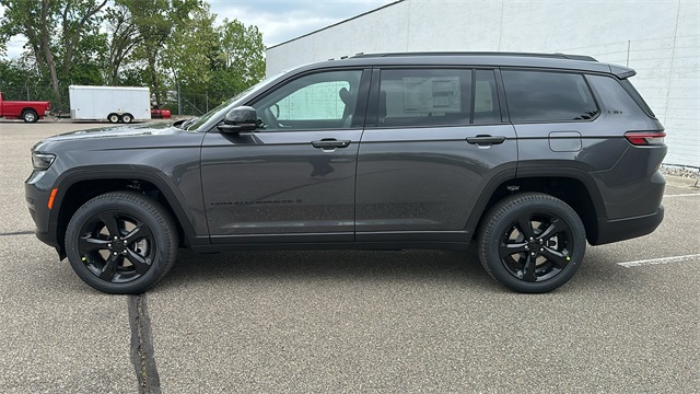 new 2025 Jeep Grand Cherokee L car, priced at $50,643