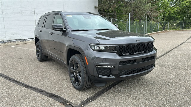 new 2025 Jeep Grand Cherokee L car, priced at $50,643