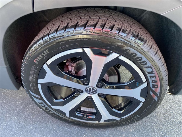 new 2025 Volkswagen Taos car, priced at $37,726