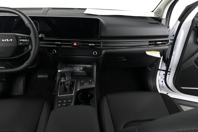 new 2026 Kia Sportage car, priced at $35,888
