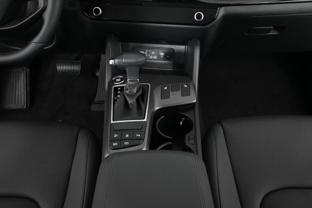 new 2026 Kia Sportage car, priced at $35,888