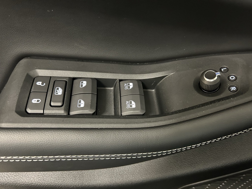 new 2025 Jeep Grand Cherokee L car, priced at $39,499