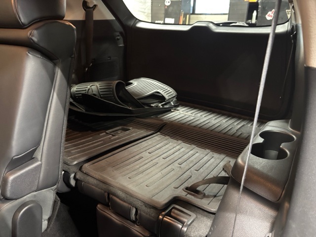 used 2021 Toyota Highlander car, priced at $32,877