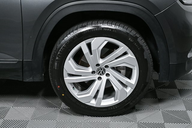 used 2021 Volkswagen Atlas car, priced at $21,500