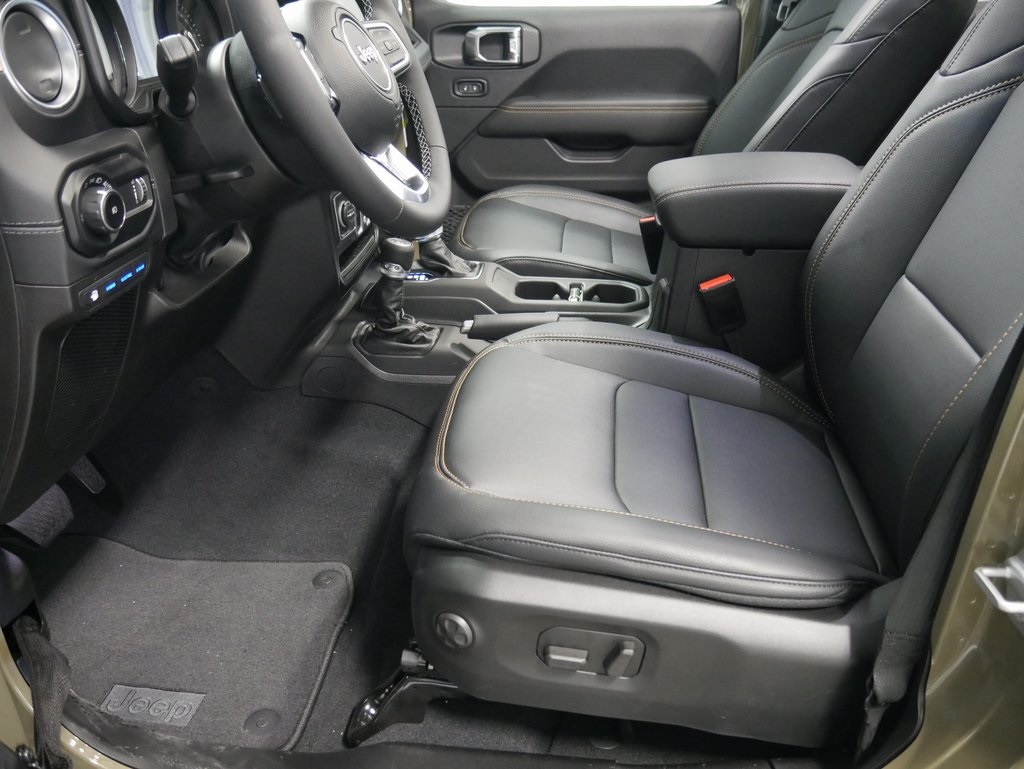 new 2025 Jeep Wrangler car, priced at $58,999