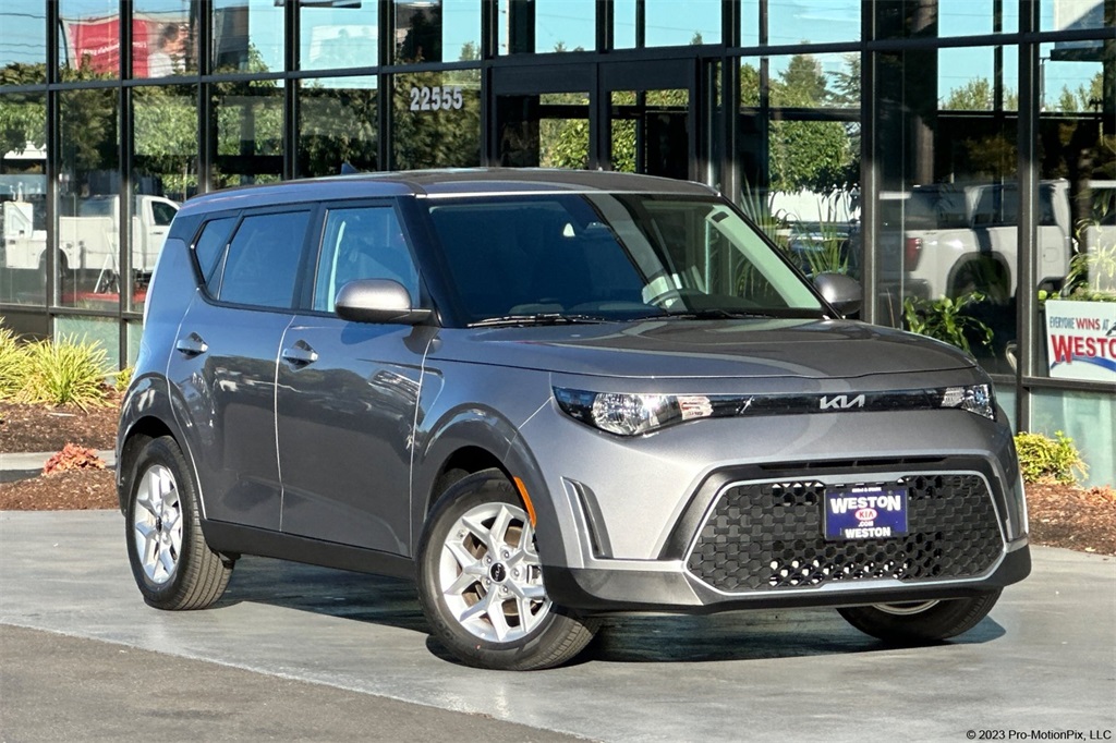 used 2025 Kia Soul car, priced at $21,906