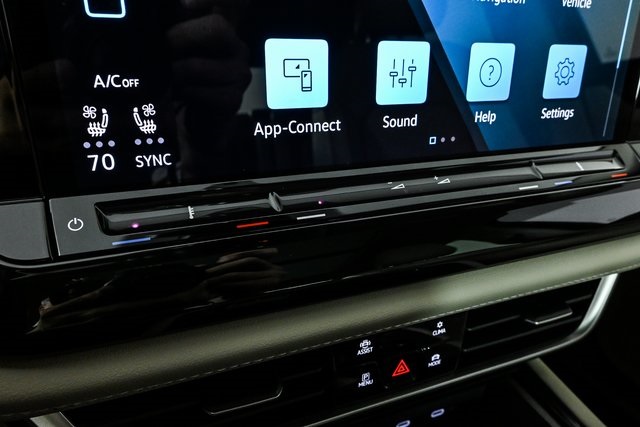 new 2025 Volkswagen Atlas car, priced at $46,627