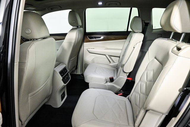new 2025 Volkswagen Atlas car, priced at $46,627