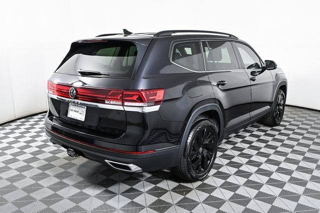 new 2025 Volkswagen Atlas car, priced at $46,627