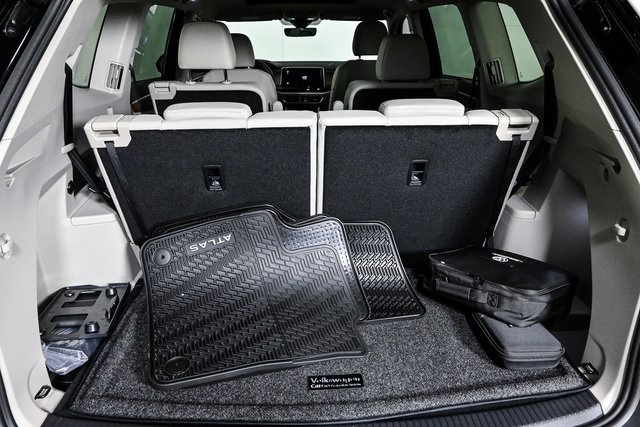 new 2025 Volkswagen Atlas car, priced at $46,627