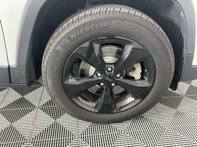 used 2020 Jeep Cherokee car, priced at $18,766