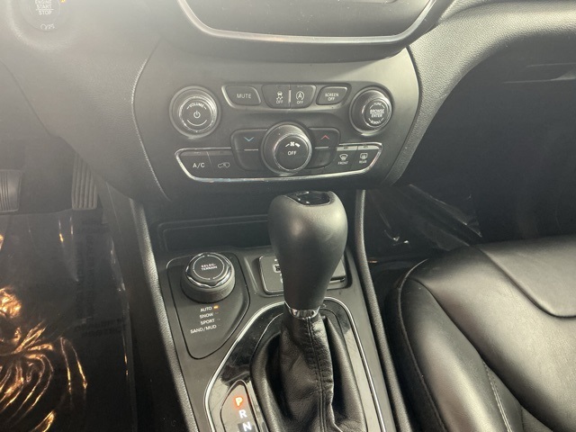 used 2020 Jeep Cherokee car, priced at $18,766