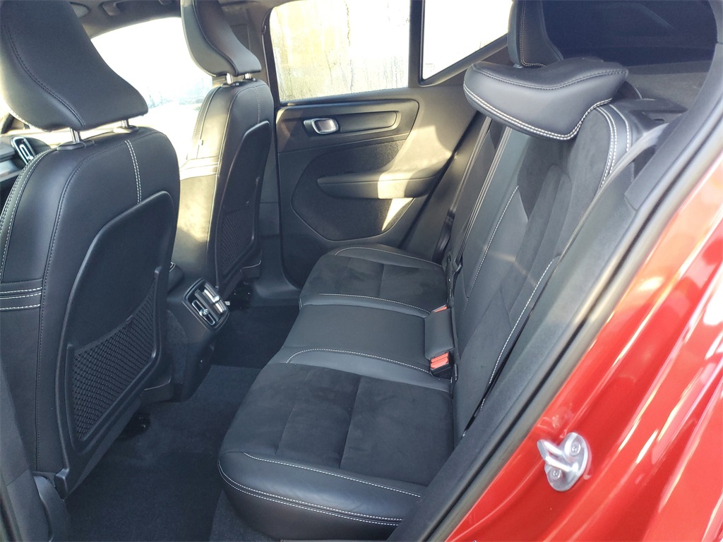 used 2022 Volvo XC40 car, priced at $24,995