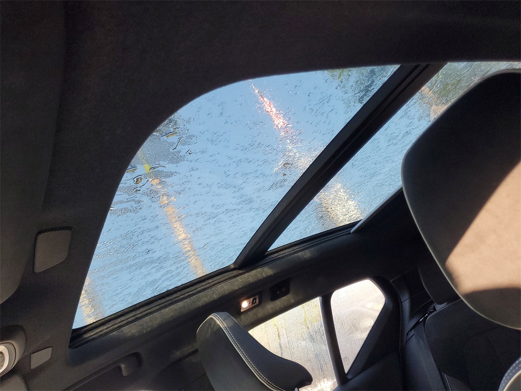 used 2022 Volvo XC40 car, priced at $24,995