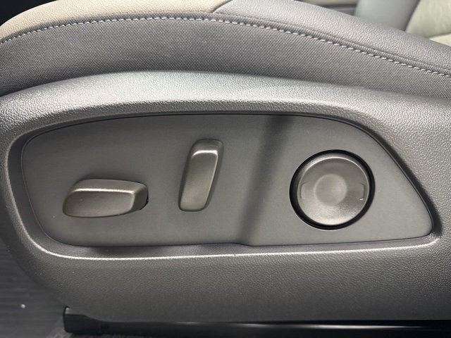 new 2026 Chevrolet Equinox car, priced at $33,715