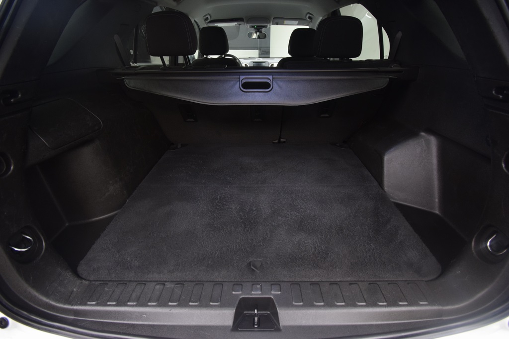 used 2022 Chevrolet Equinox car, priced at $18,000