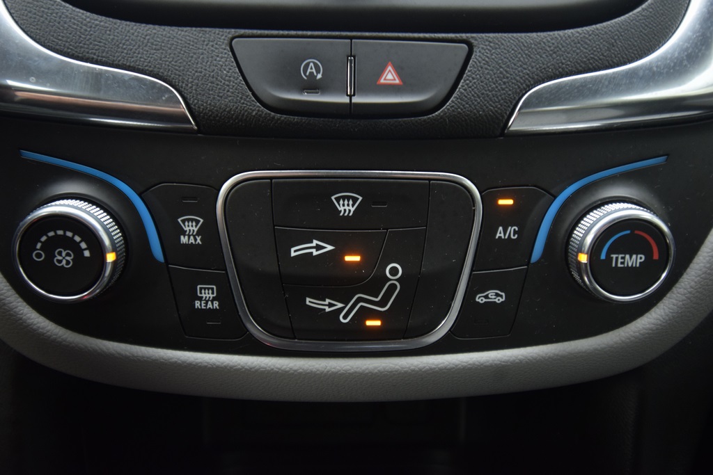 used 2022 Chevrolet Equinox car, priced at $18,000