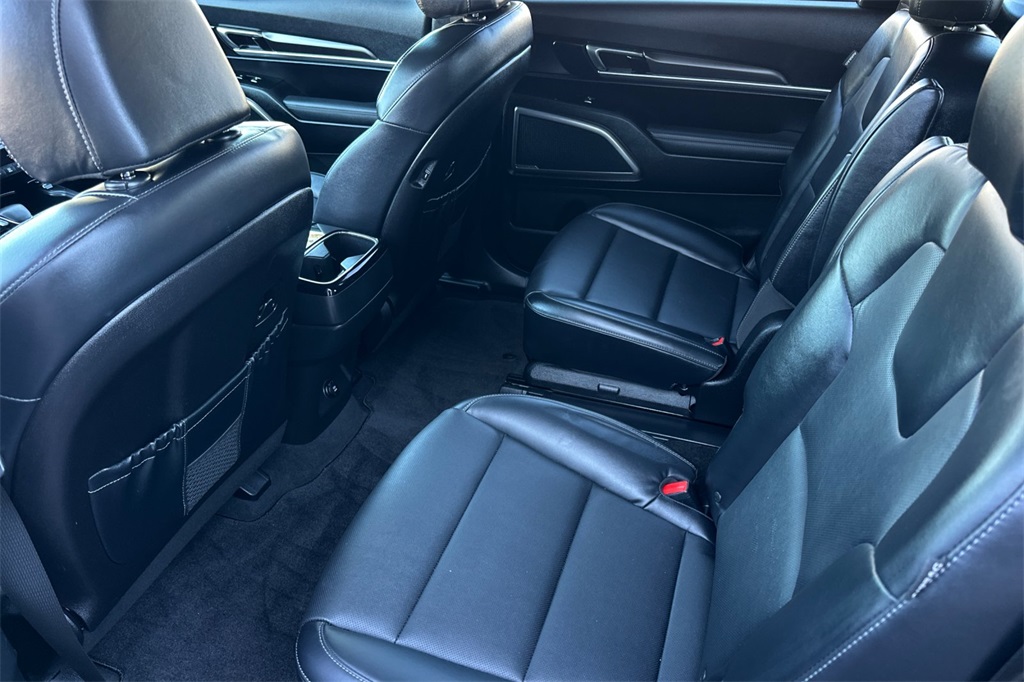 used 2023 Kia Telluride car, priced at $34,904