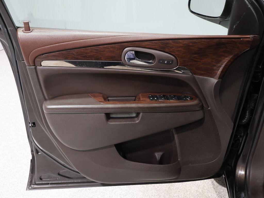 used 2014 Buick Enclave car, priced at $7,500