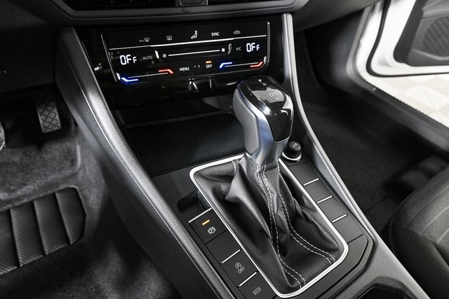 new 2025 Volkswagen Jetta car, priced at $25,731