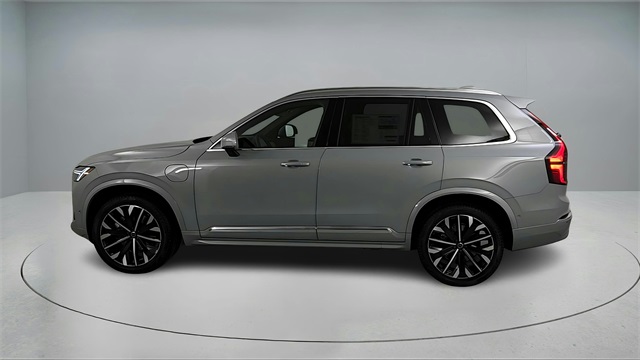 new 2026 Volvo XC90 Plug-In Hybrid car, priced at $81,875