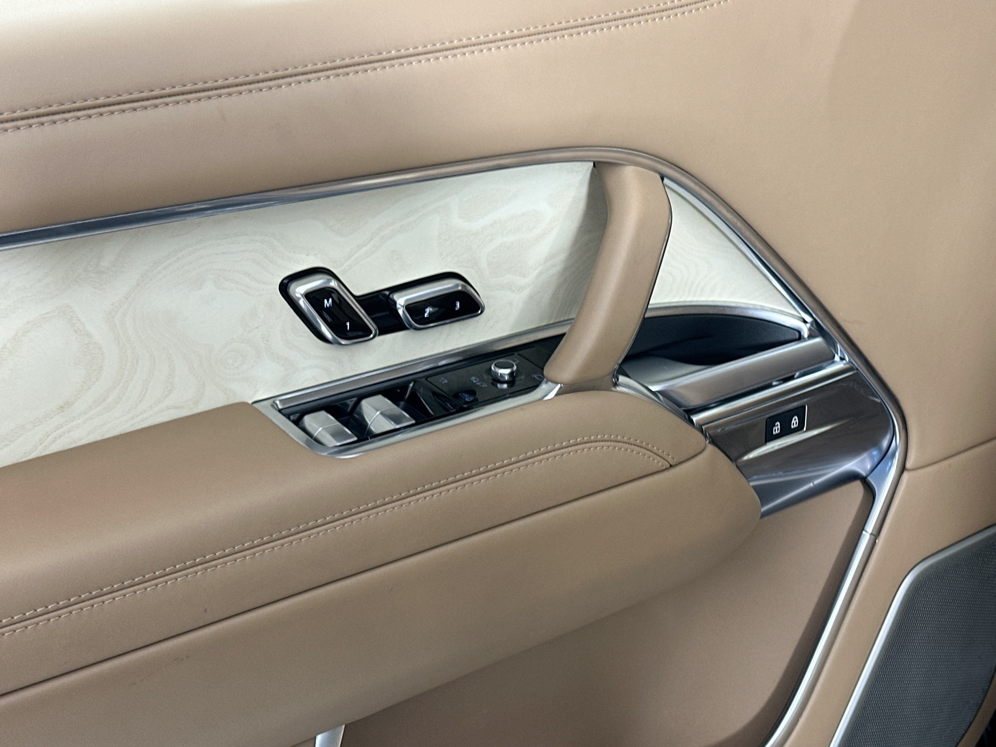 used 2023 Land Rover Range Rover car, priced at $159,999