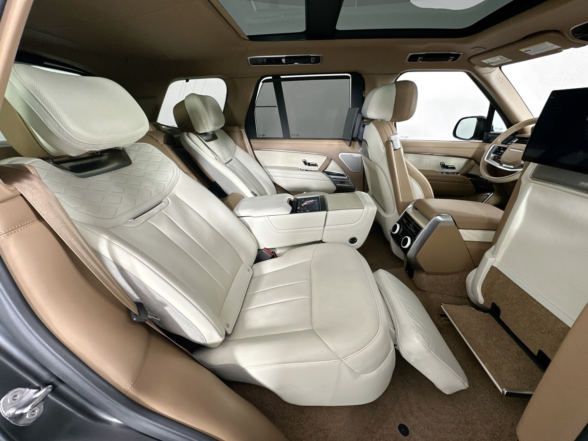 used 2023 Land Rover Range Rover car, priced at $159,999