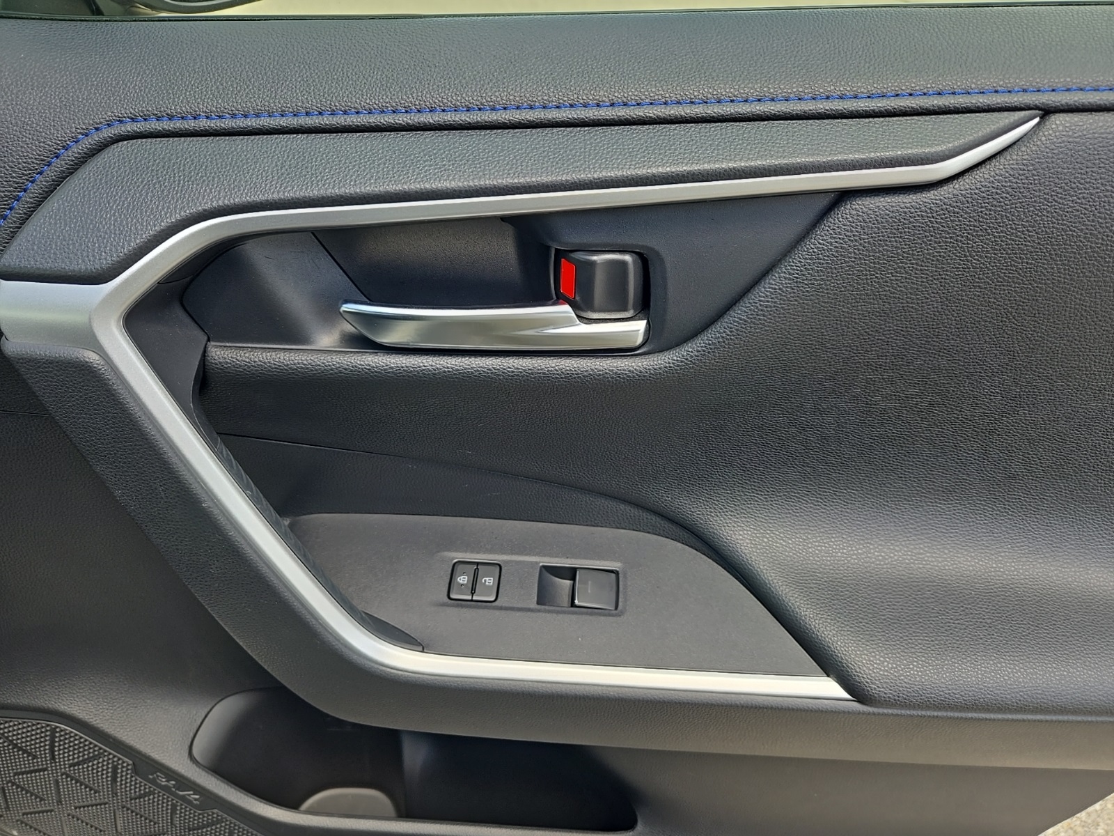 used 2022 Toyota RAV4 Hybrid car, priced at $35,878