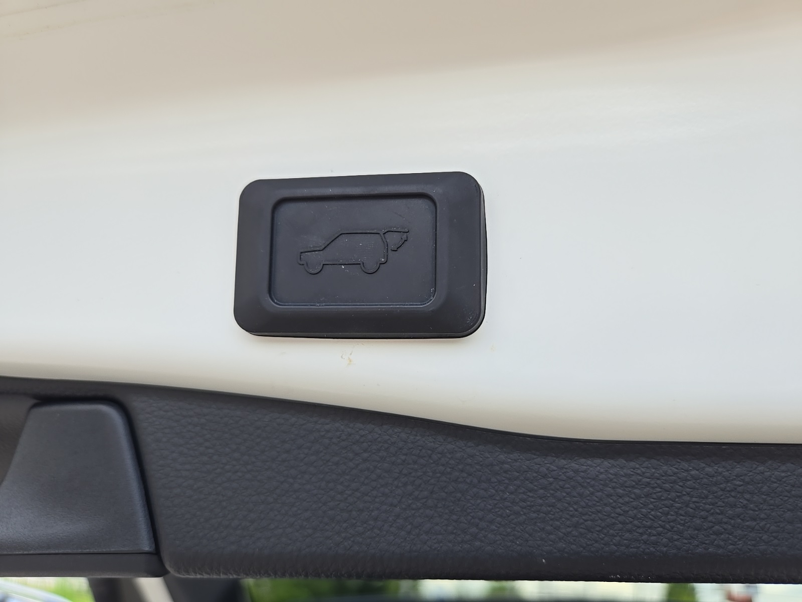 used 2022 Toyota RAV4 Hybrid car, priced at $35,878