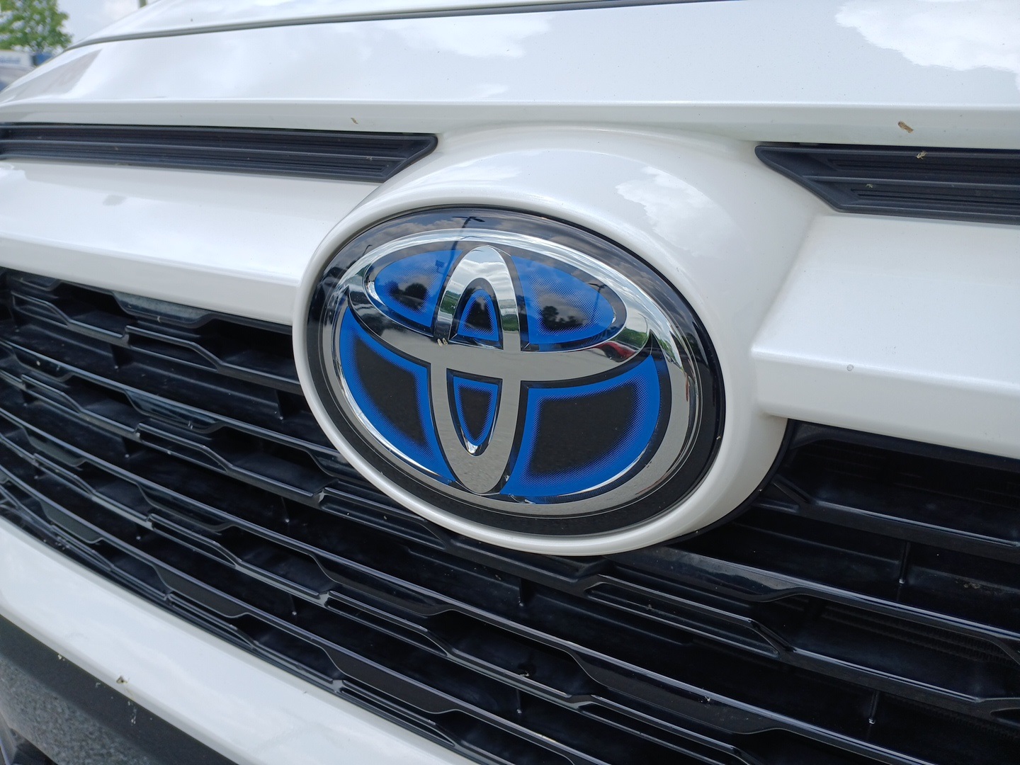 used 2022 Toyota RAV4 Hybrid car, priced at $35,878