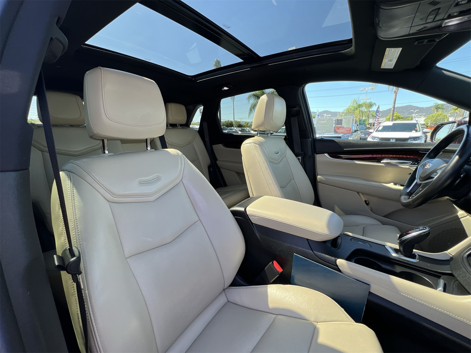 used 2017 Cadillac XT5 car, priced at $20,991