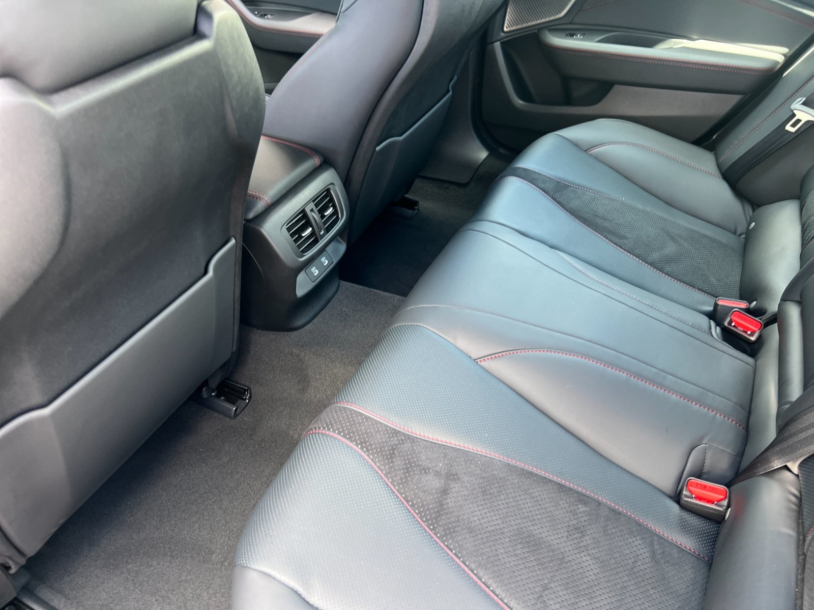 new 2025 Acura TLX car