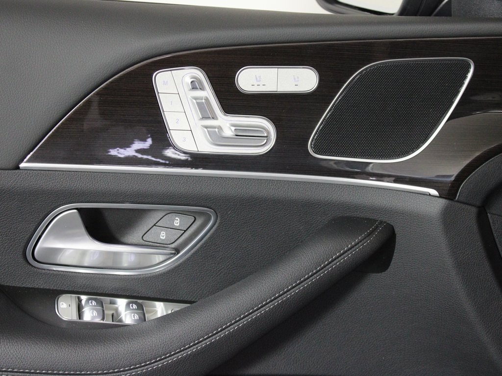 used 2025 Mercedes-Benz GLE car, priced at $61,895