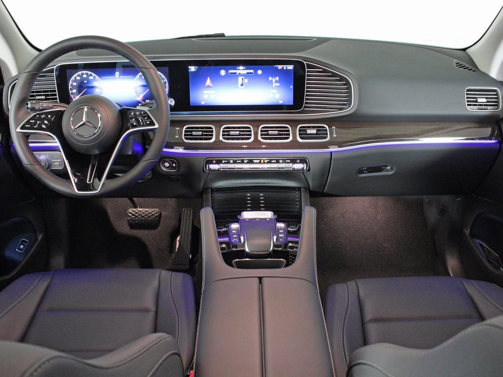 used 2025 Mercedes-Benz GLE car, priced at $61,895