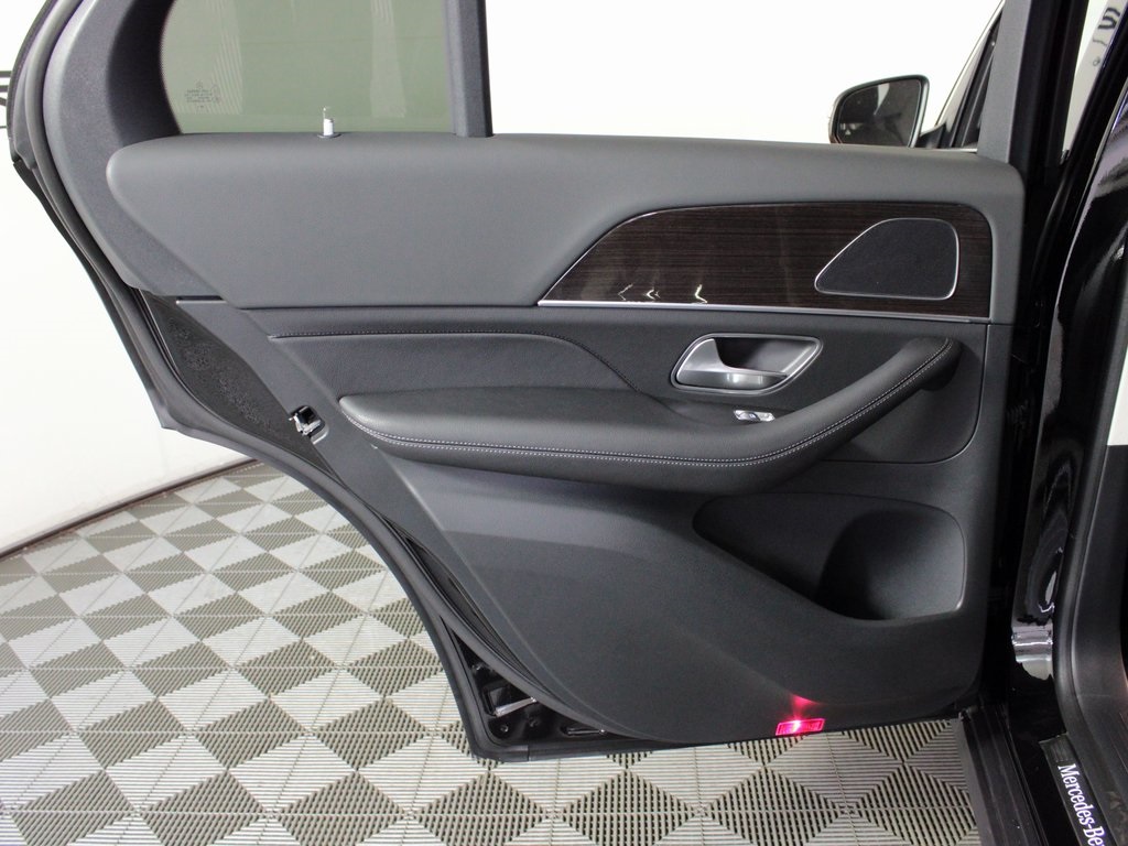 used 2025 Mercedes-Benz GLE car, priced at $61,895