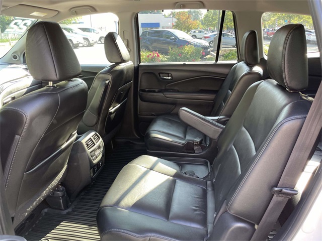 used 2022 Honda Pilot car, priced at $34,311