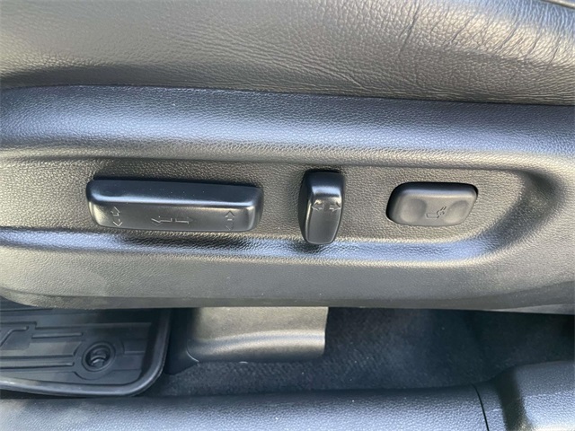 used 2022 Honda Pilot car, priced at $34,311